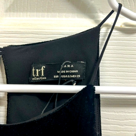 Zara Velvet Sleeveless Top Black EUC - Picture 2 of 3